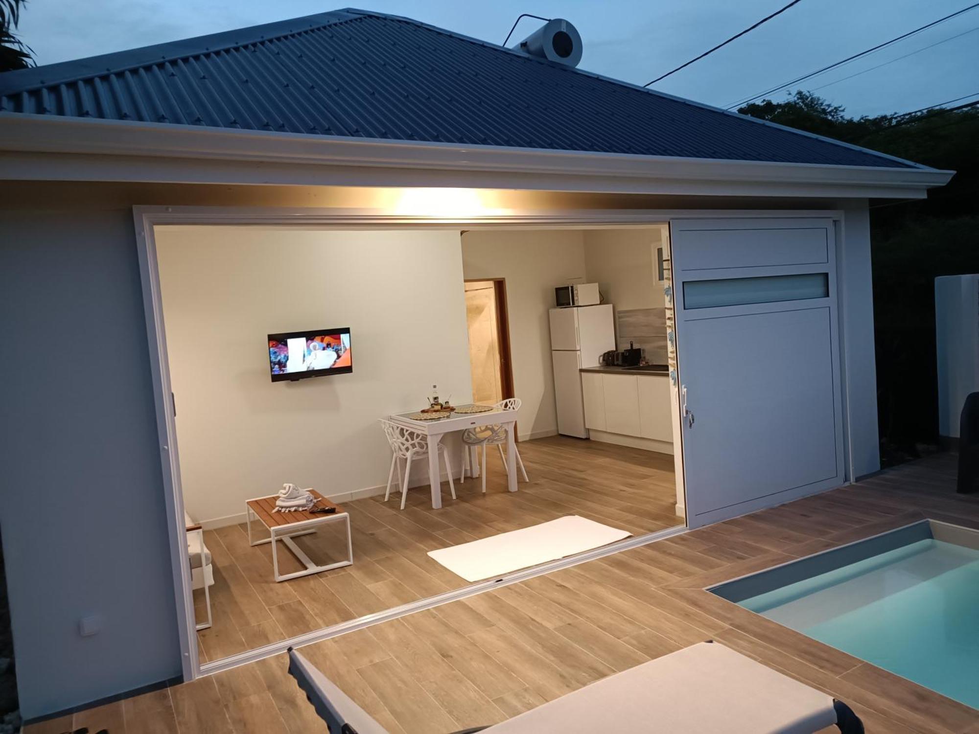 Soley Bungalows Nonis 2 Pers Adult Only Sainte-Anne  Zewnętrze zdjęcie